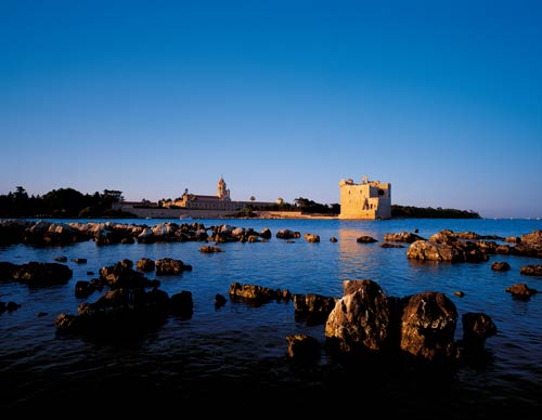 Plan a Private or Professional Event on Saint-Honorat Island Plan a Private or Professional Event on Saint-Honorat Island